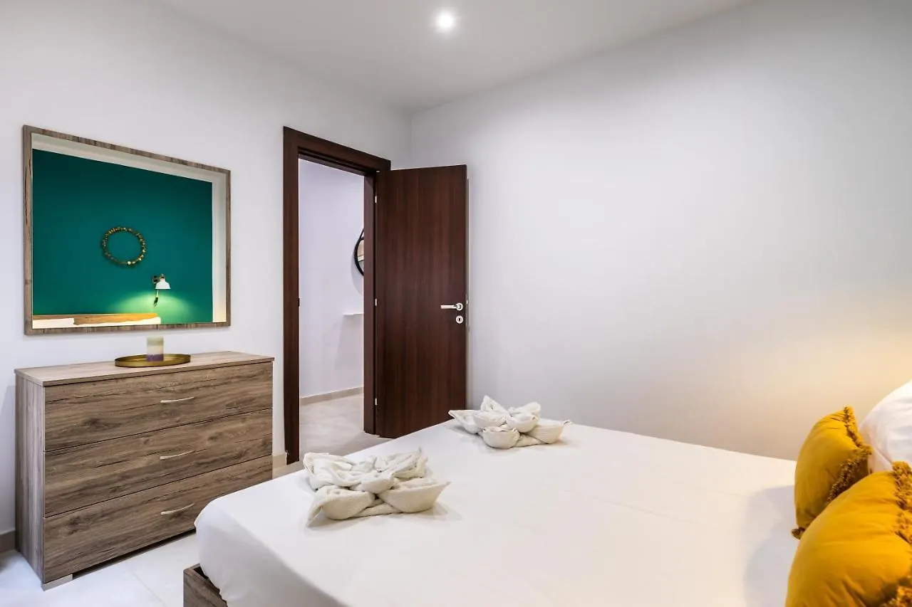 Serafina'S Apartment 5 Min Walk From St Julians San Gwann